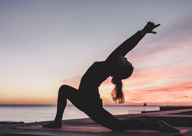 Pain relief programme – outdoor stretching